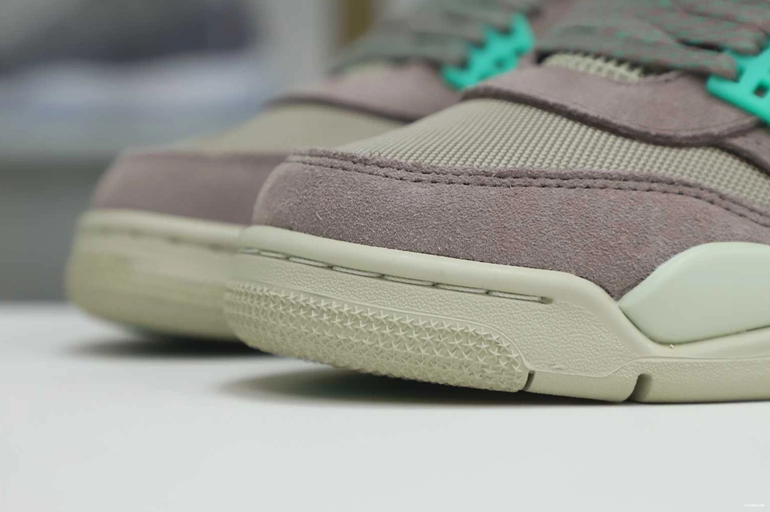 UNION RETRO 4 X 'TAUPE JORDAN HAZE' AIR LA 1210